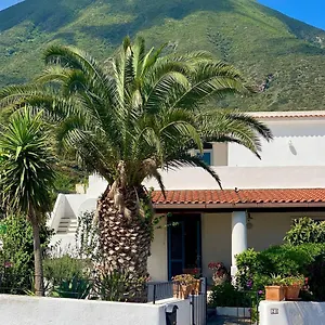 Holiday home Casa Zagami, Malfa (Salina)