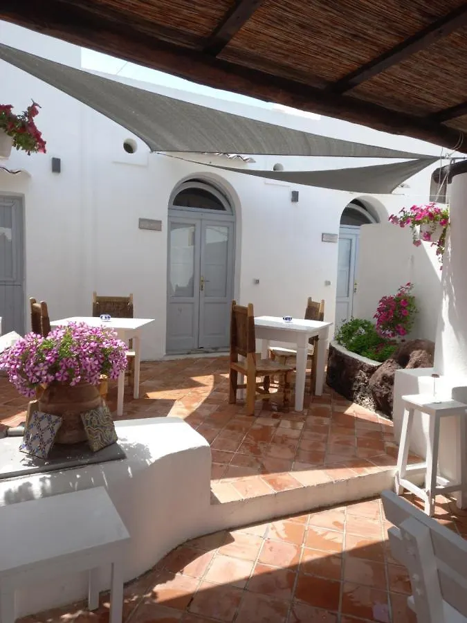 La Casa Di Zeffiro Bed & Breakfast Malfa   Malfa (Salina)
